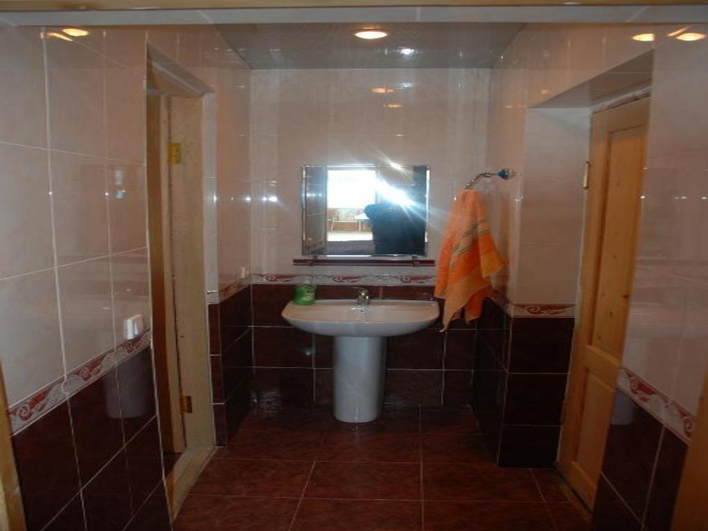 Dodo Japaridze Guesthouse Μέστια Δωμάτιο φωτογραφία