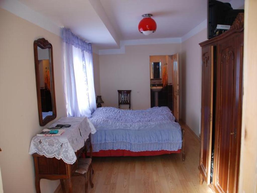 Dodo Japaridze Guesthouse Μέστια Δωμάτιο φωτογραφία